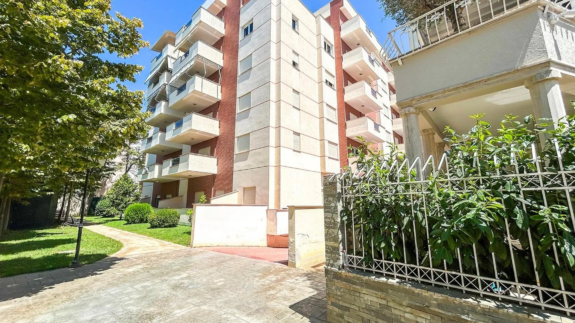 Unbelievable 1213 Apartamento Golem  Albânia